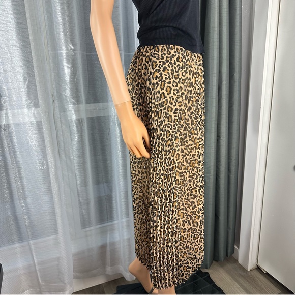 Good Heart leopard  pleated fabric  size S - Picture 5 of 13